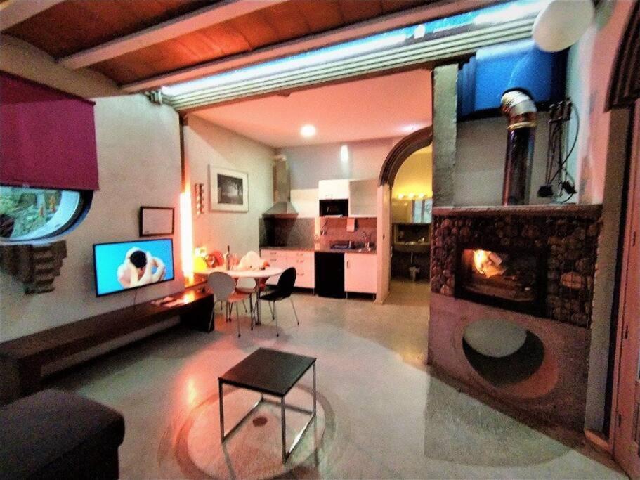 Ferienwohnung Zentral Club Neutron-Jacuzzi Belmonte De Miranda Exterior foto